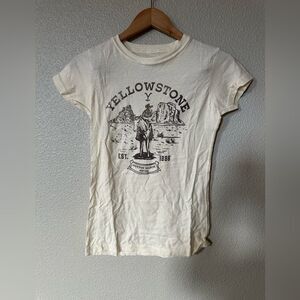 NWOT Yellow Stone Women's T-Shirt Size S